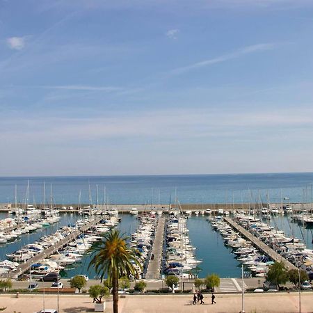 "Le Grand Hotel" Prestigieux Et Unique, Vue Mer ม็องตง ภายนอก รูปภาพ